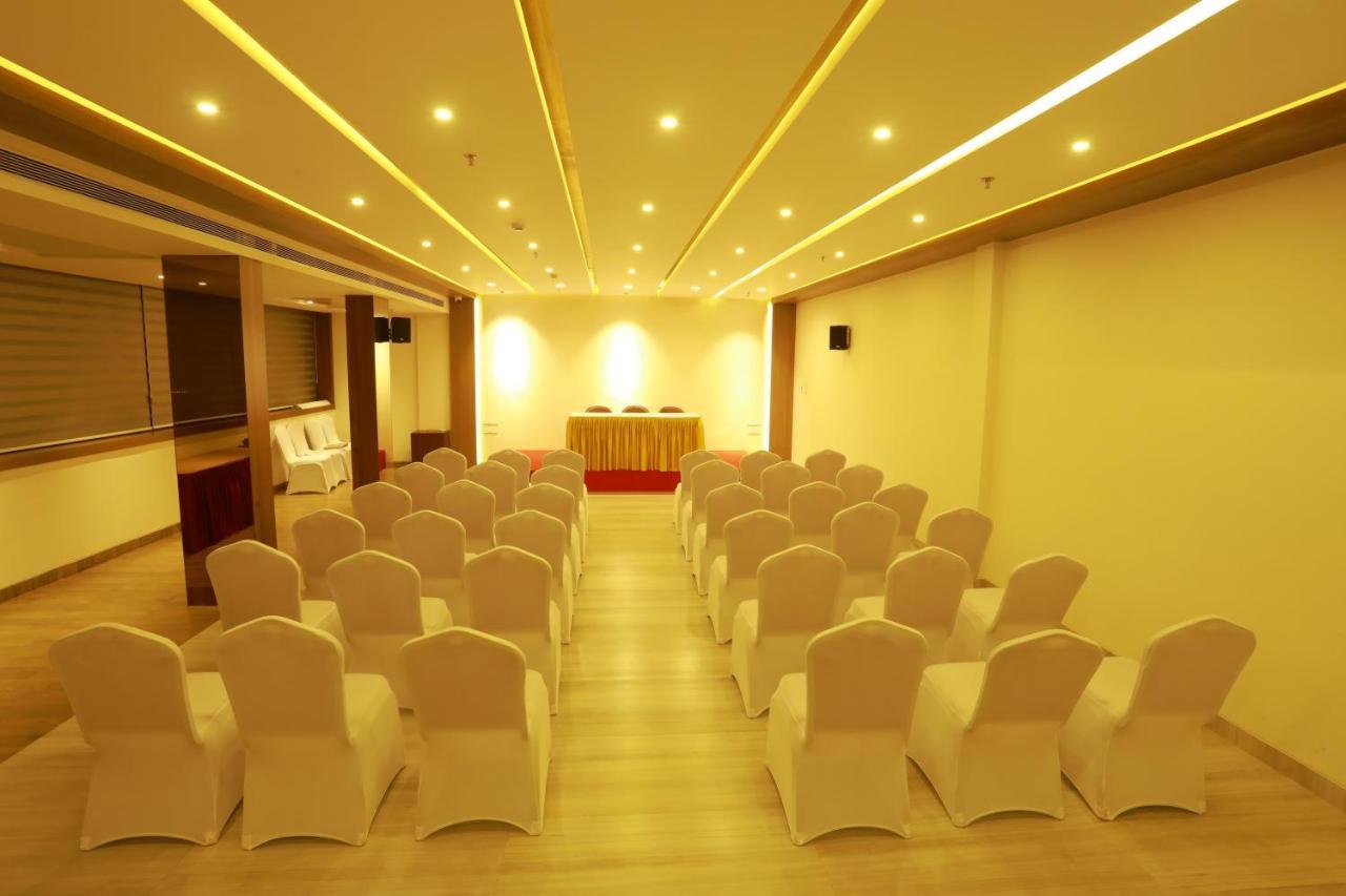 Magnet Hotel Kannur Luaran gambar