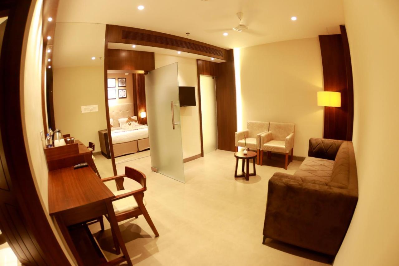 Magnet Hotel Kannur Luaran gambar