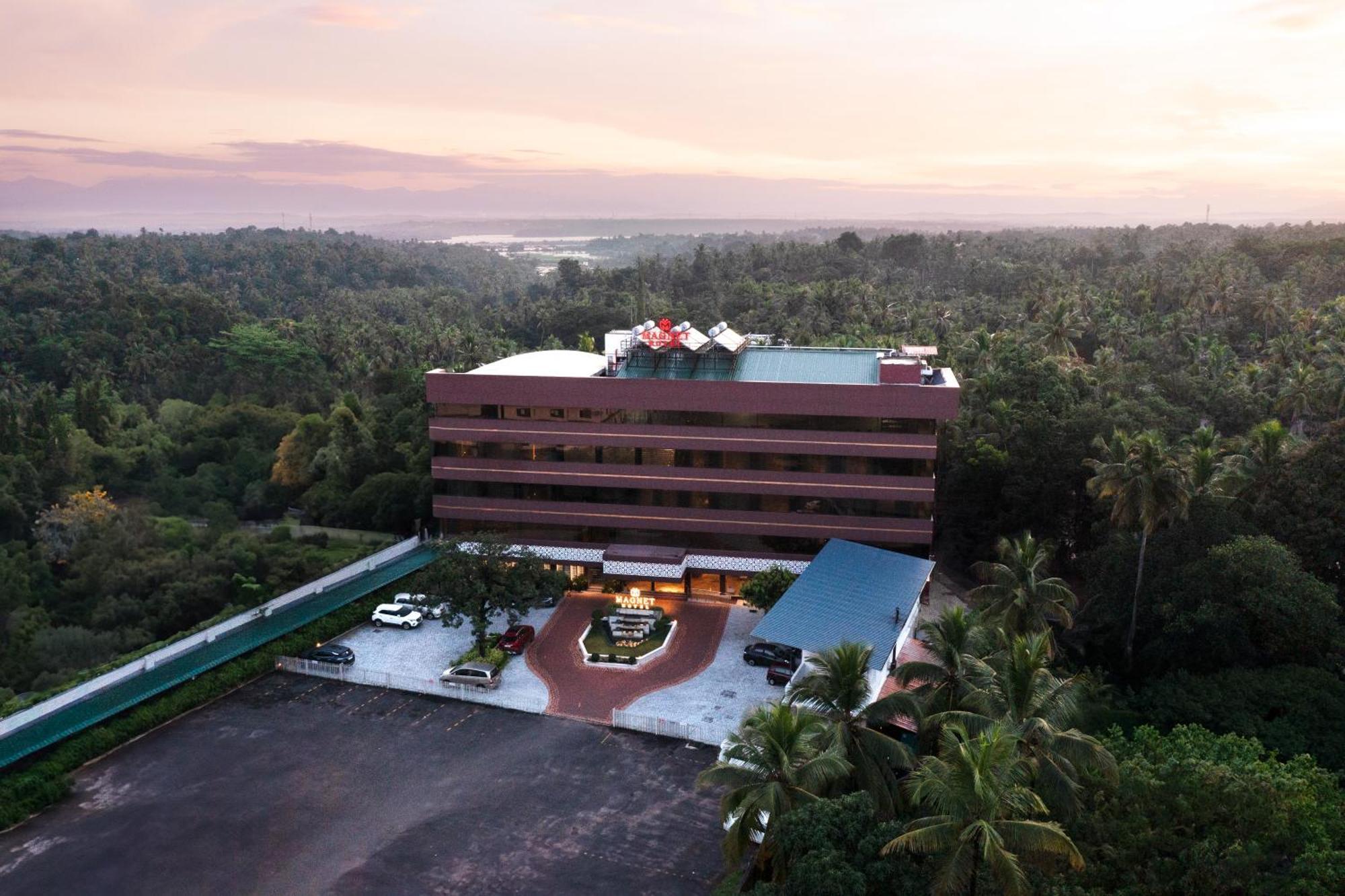 Magnet Hotel Kannur Luaran gambar