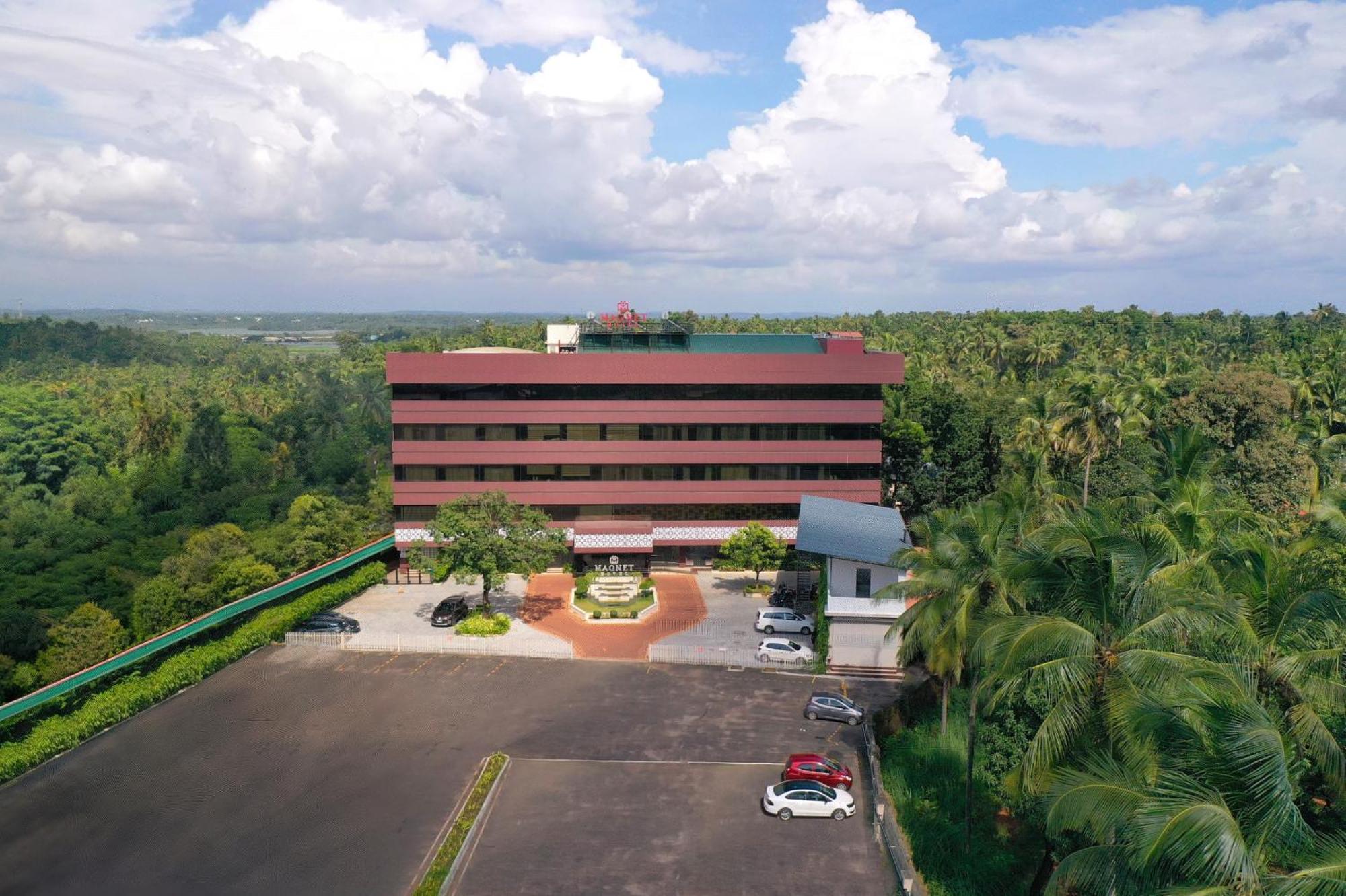 Magnet Hotel Kannur Luaran gambar